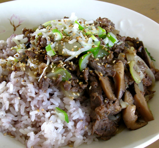 arroz donburi con ternera